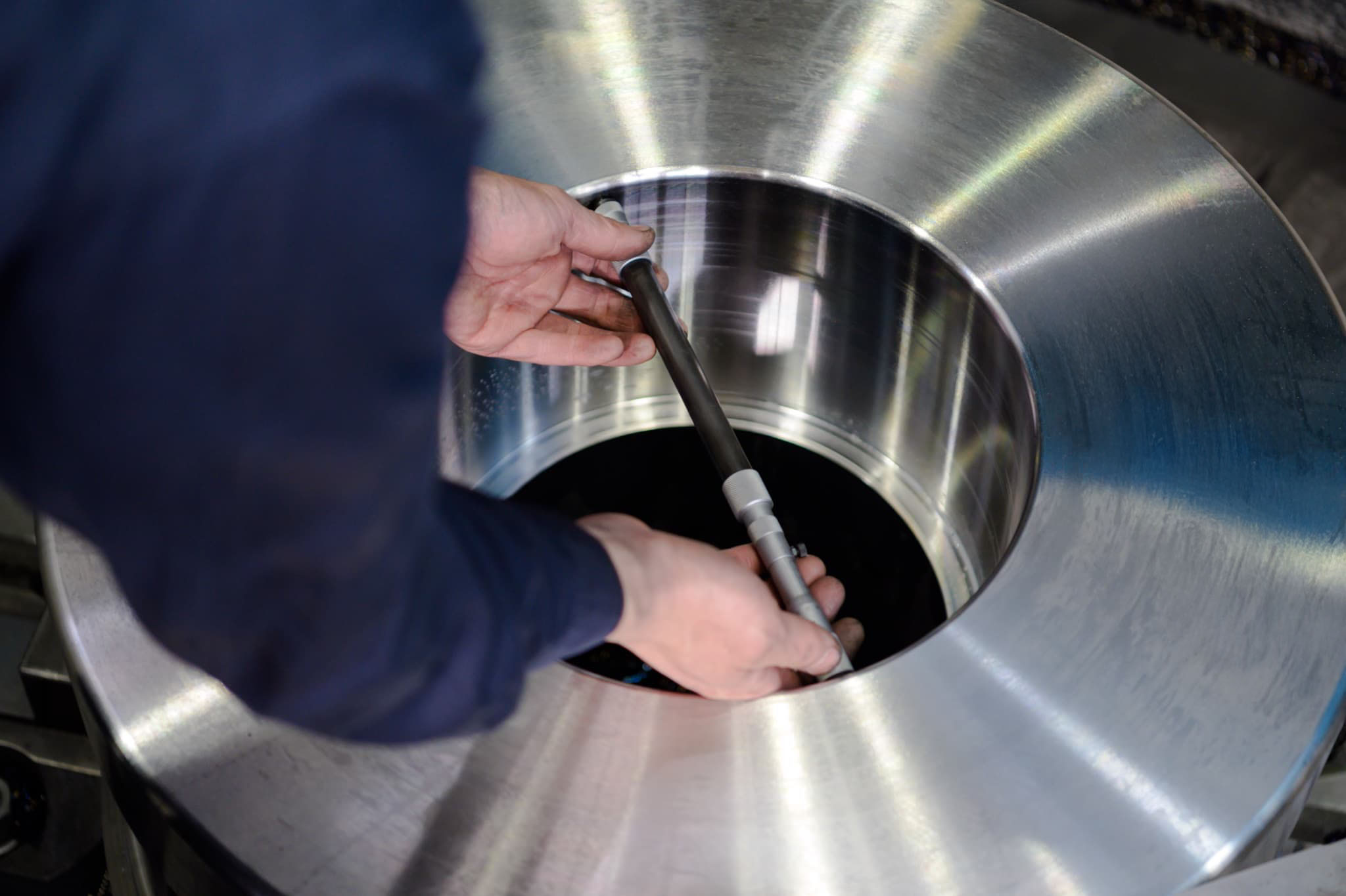 鋳鍛鋼・砲金・SUS（ステンレス）鉄・真鍮・などに様々な金属に対応